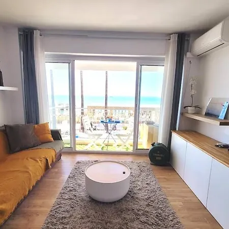 Apartment Front De Mer - Moderne - Vue Magique Baie Juan